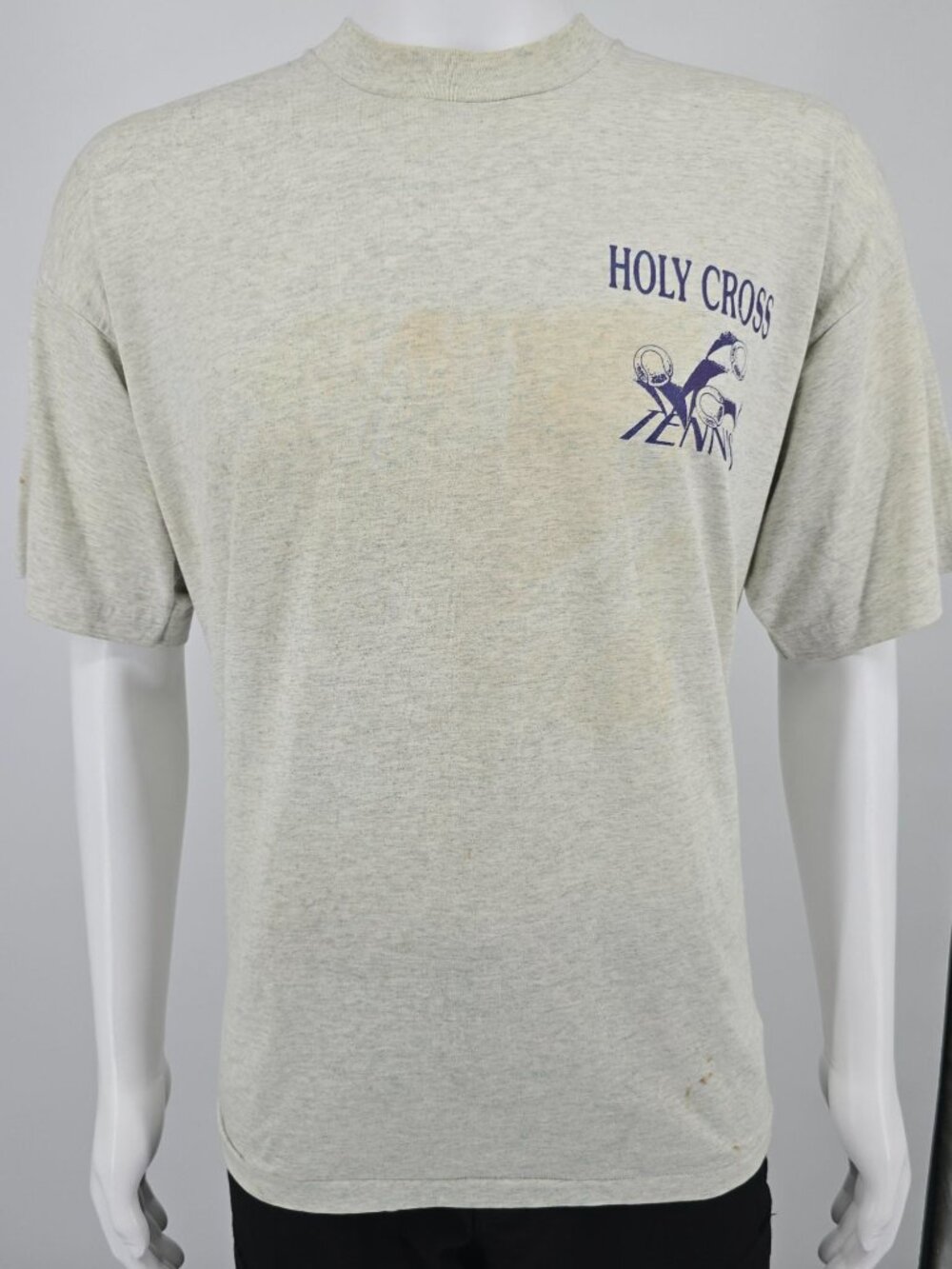 Distressed Vintage 1990s Fruit of the Loom Gray Holy Cross Tennis T-Shirt (XL)